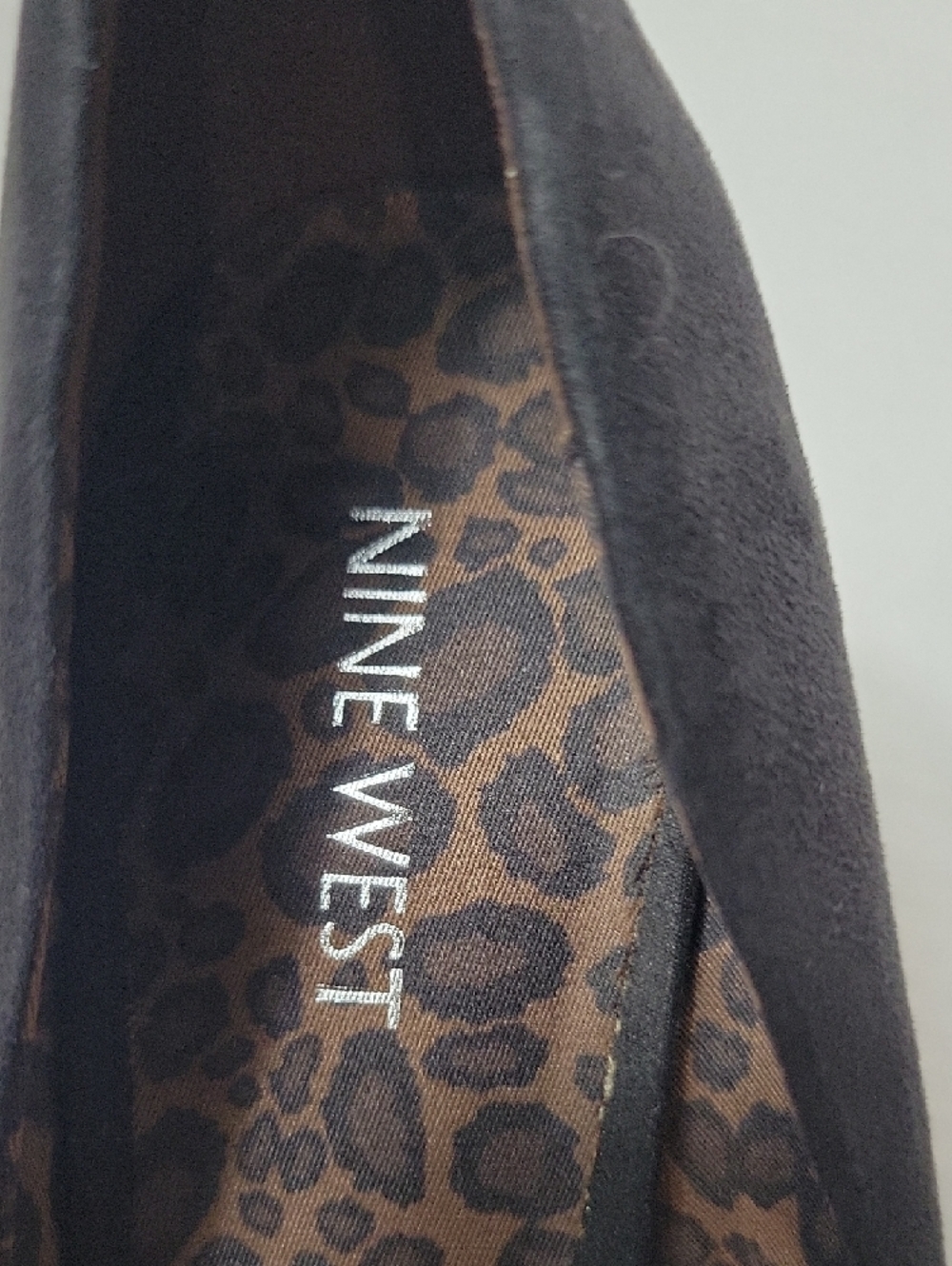 Nine West Black Peep-Toe Heels with Leopard Insole - Picture 4 of 9